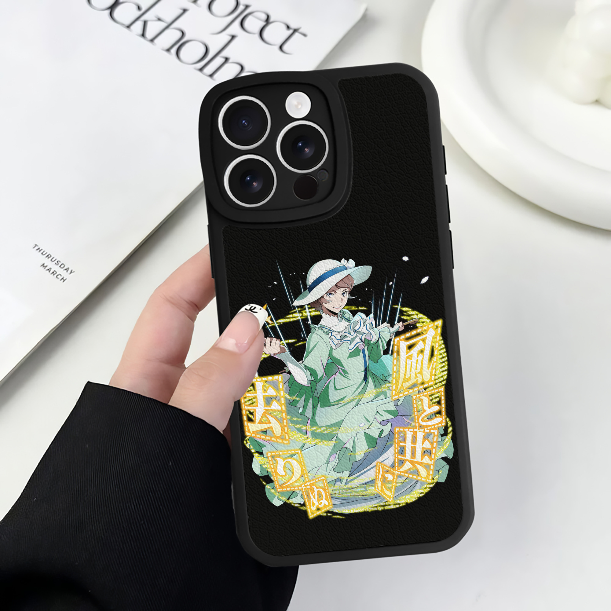 （画像用） 文豪ストレイドッグス Bungo Stray Dogs 【iPhone 16シリーズ対応】シリコンスマホケース（レザー調） 材質：シリコン